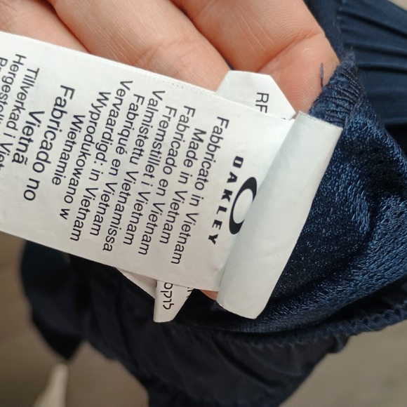 Oakley Mens Roam Commuter Chino Style Shorts Buckle Waist Blue Navy Size Medium - Picture 10 of 11